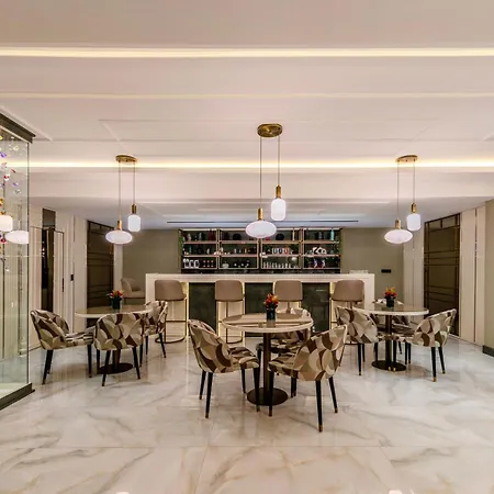 Hotel Atar Airport - Restaurant & Wellness 4*