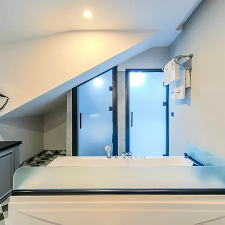 Atar Airport - Restaurant & Wellness